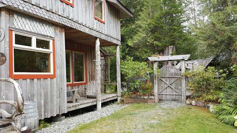 Tofino’s Heron Cottage and House